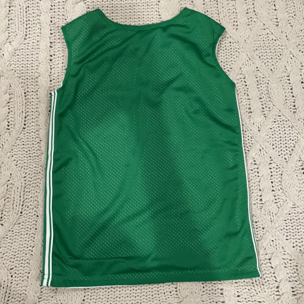 2 Green Basketball Jerseys < - Picture 6 of 9